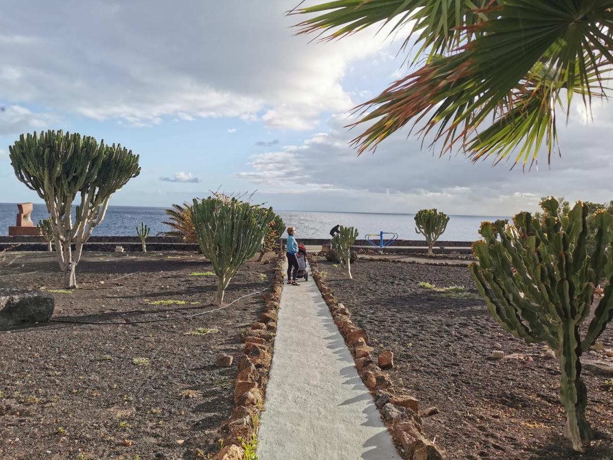 Calypso, Apartamento Completo Con Vistas Al Mar Y A La Piscina En Costa Teguise Ngoại thất bức ảnh
